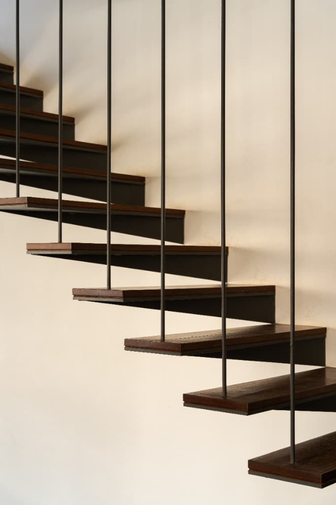 Floating Stair Treads & Steel Rod Suspension