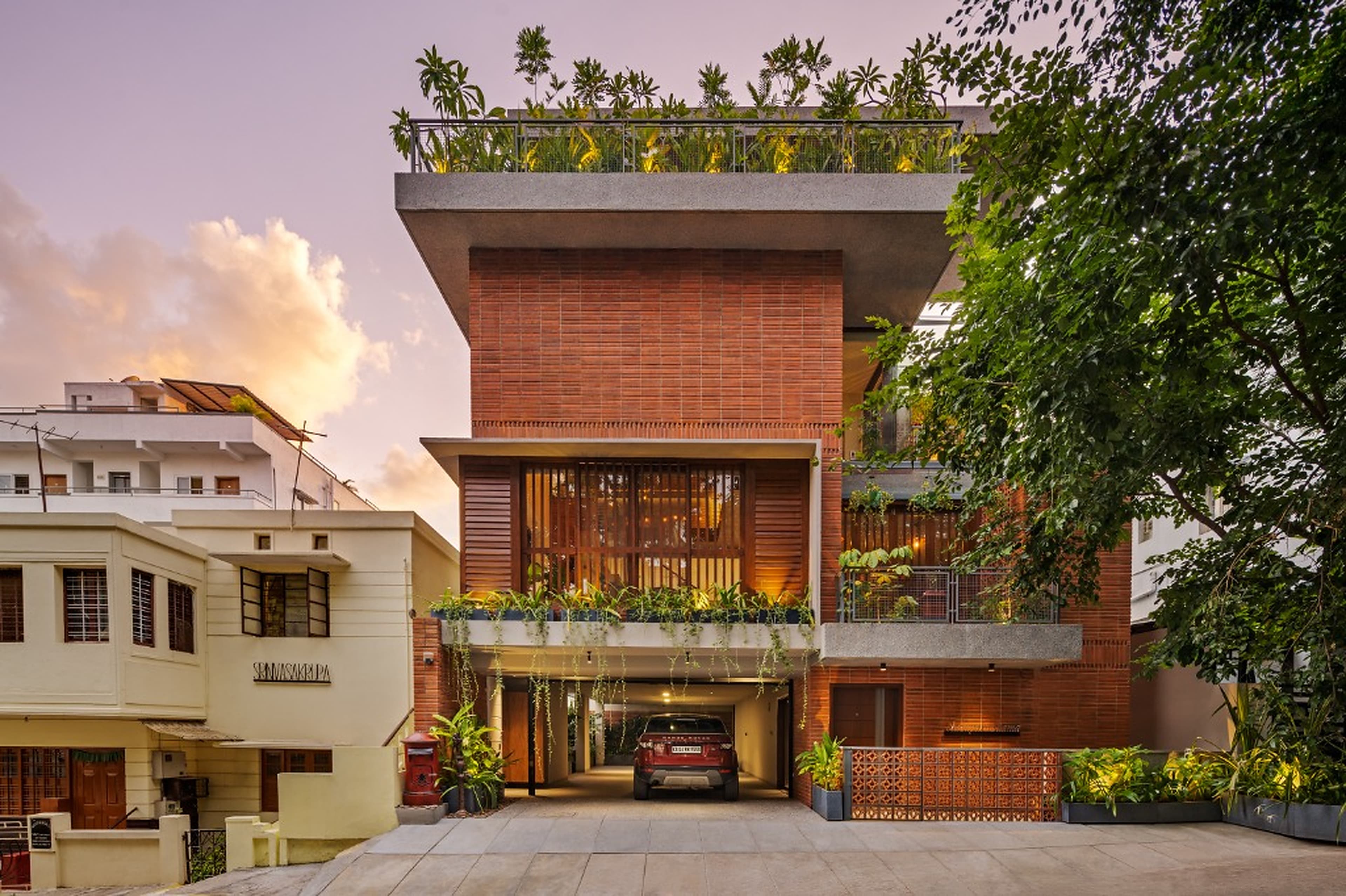 Techno Architecture — FAR SITE HOUSE