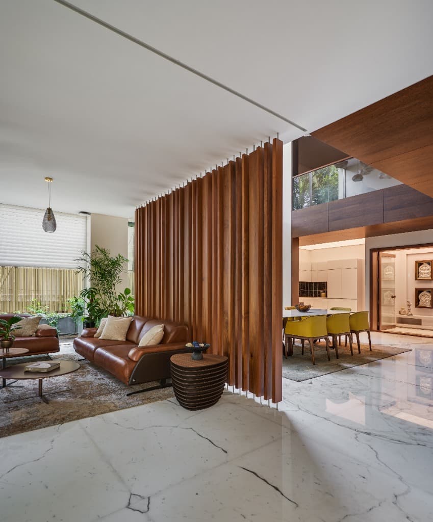 Slatted Timber Screen & Dining Vista