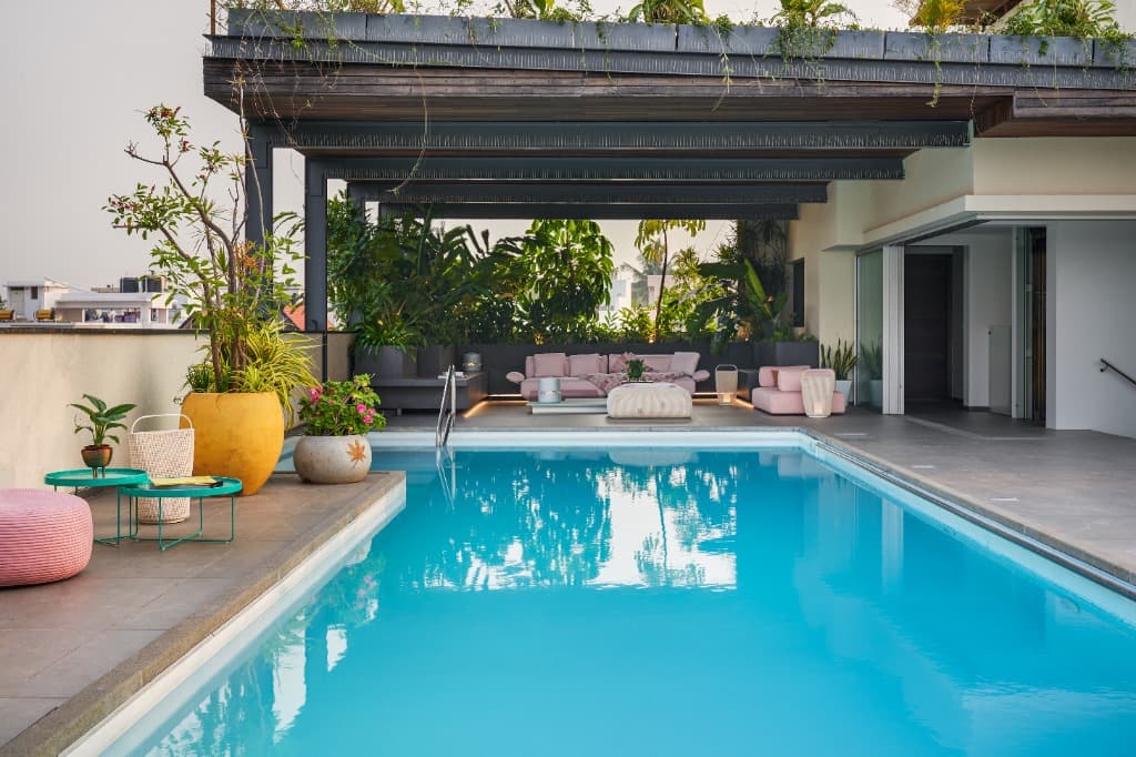 Rooftop Pool Garden & Timber Pergola Lounge