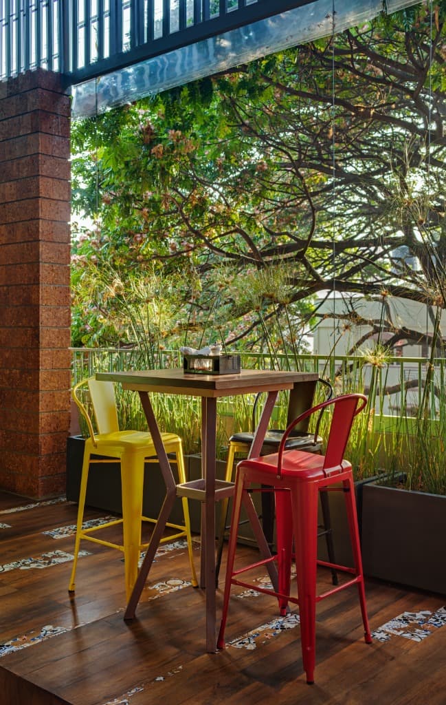 High-Top Cocktail Nook & Treetop Canopy