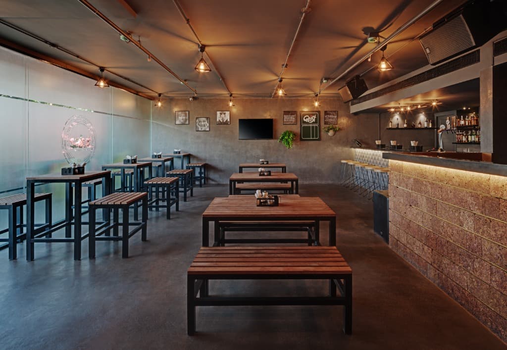 Indoor Craft Taproom & Ambient Mood Bar