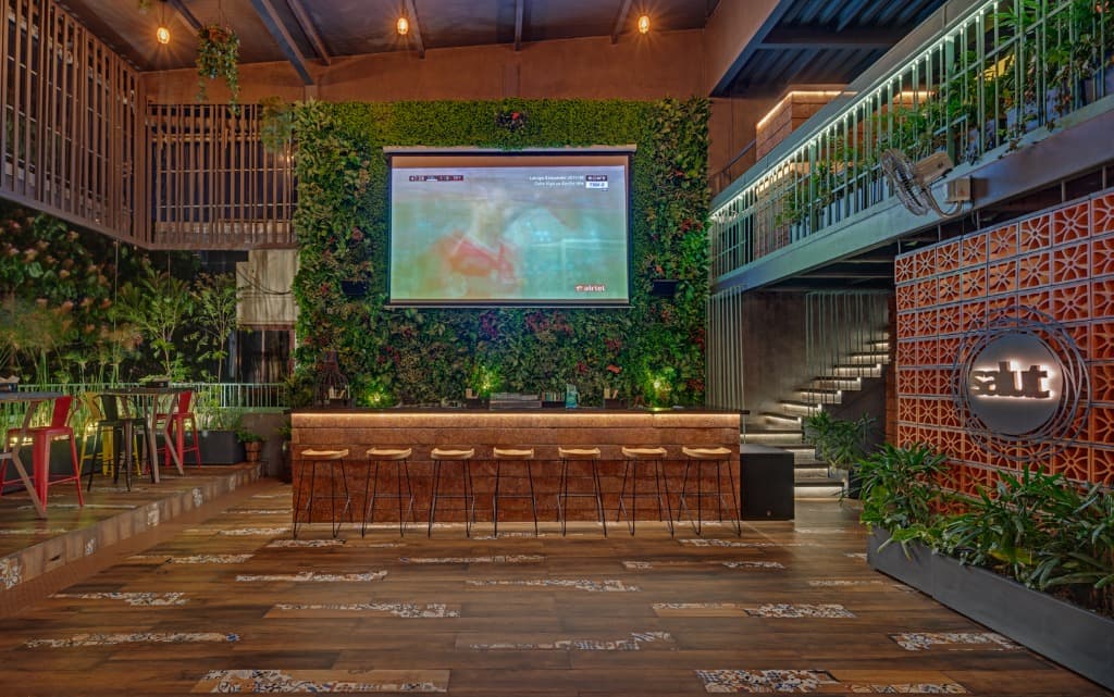 Evening Biophilic Screening & Bar Lounge